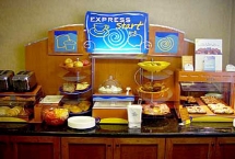 Holiday Inn Express Breakfast Bar